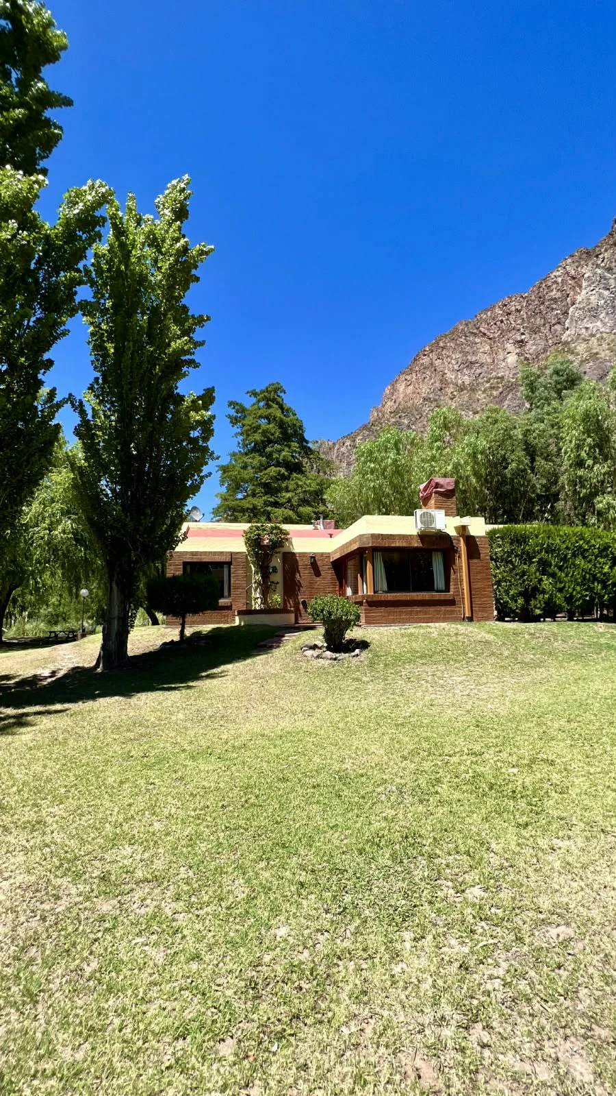 Cabaña y parque